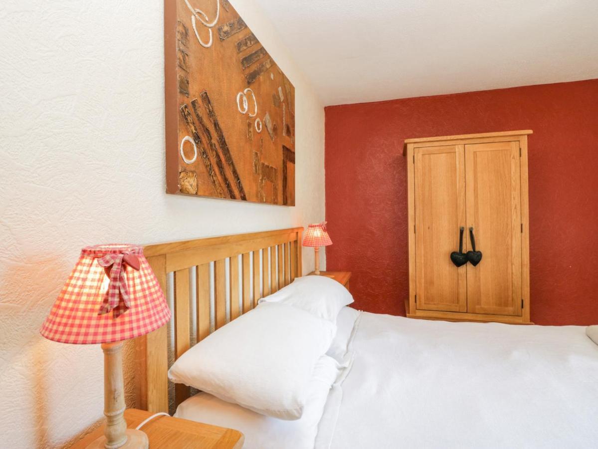 Beech Cottage อัลเวอร์สตัน ภายนอก รูปภาพ